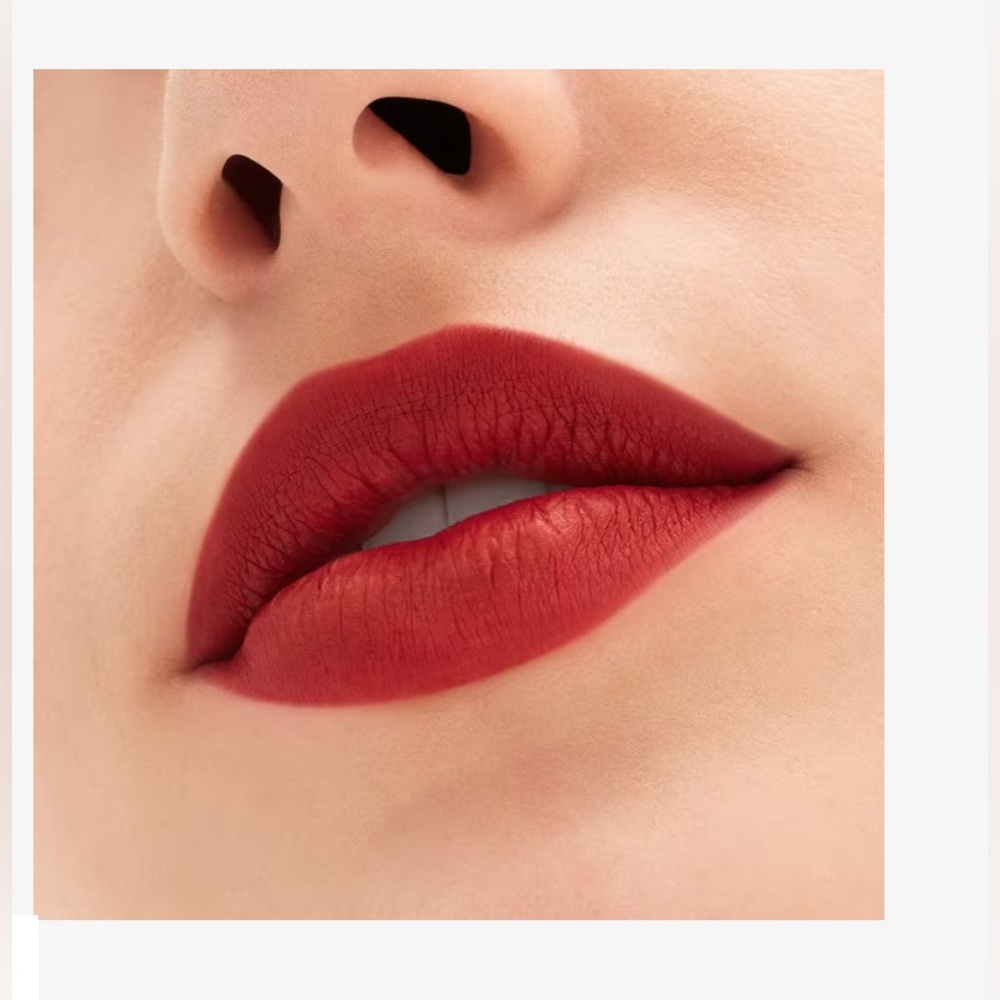 New MAC Cosmetics Locked KISS in extra chilli - Picture 3 of 4